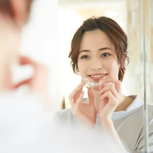マウスピース型矯正装置装着イメージ